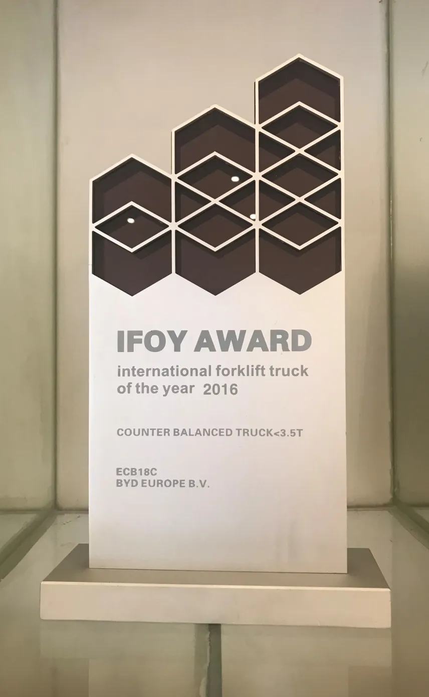 比亚迪叉车|2016 IFOY 国际叉车年度大奖认证 case1